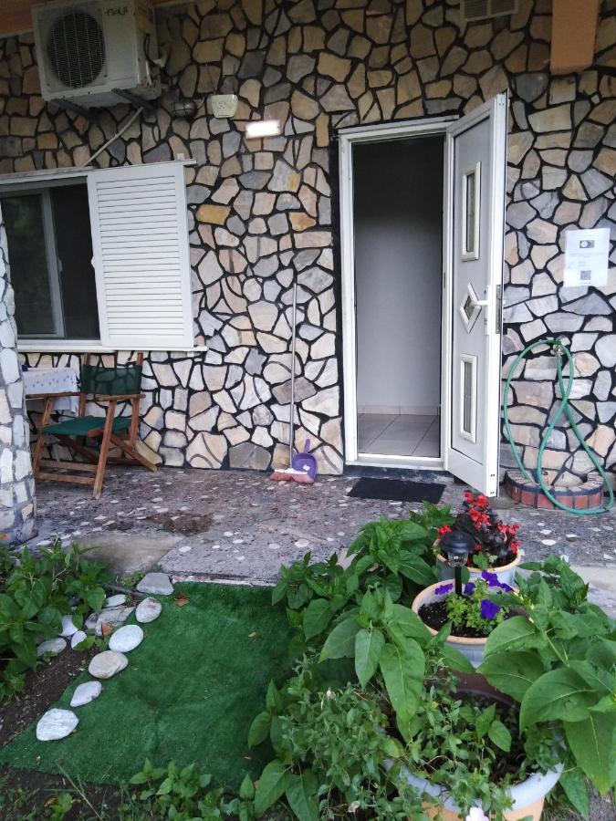 Miltos Rooms Leptokaryá Eksteriør billede